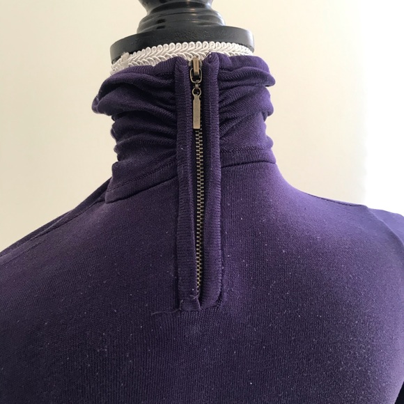 Bebe Turtleneck Keyhole 3/4 Sleeve Shirt: Size-SM - Picture 5 of 8